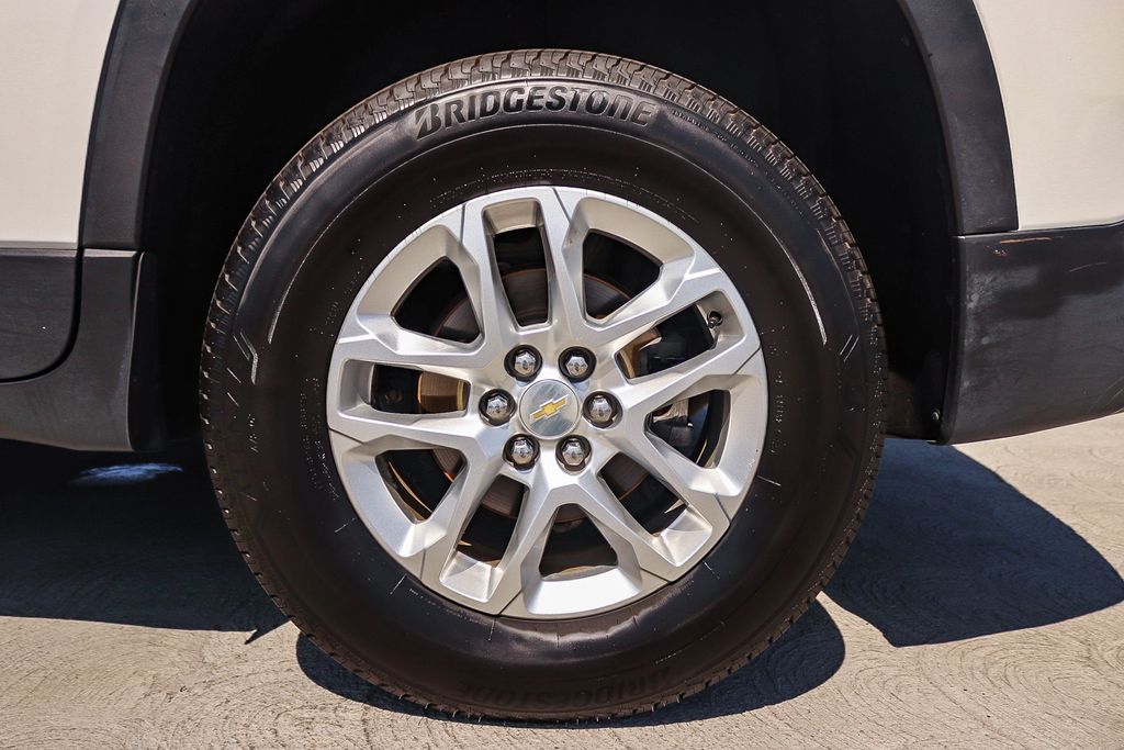 Thumbnail: 2019 Chevrolet Traverse - 6