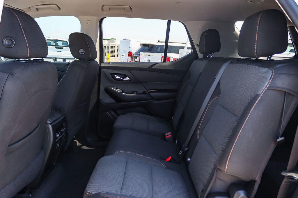 Thumbnail: 2019 Chevrolet Traverse - 11
