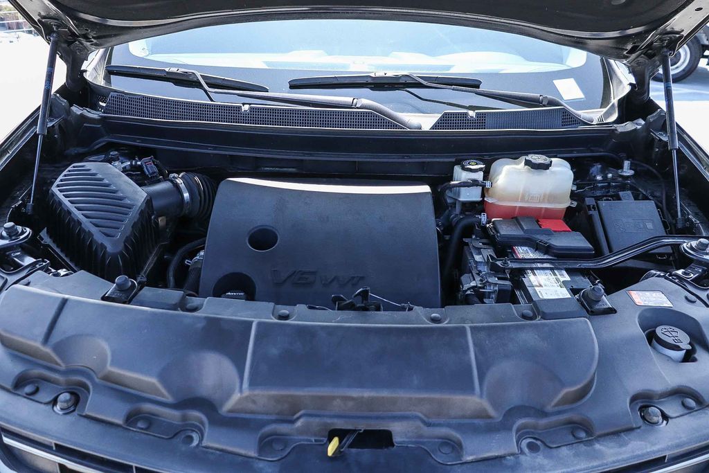 Thumbnail: 2020 Chevrolet Traverse - 9