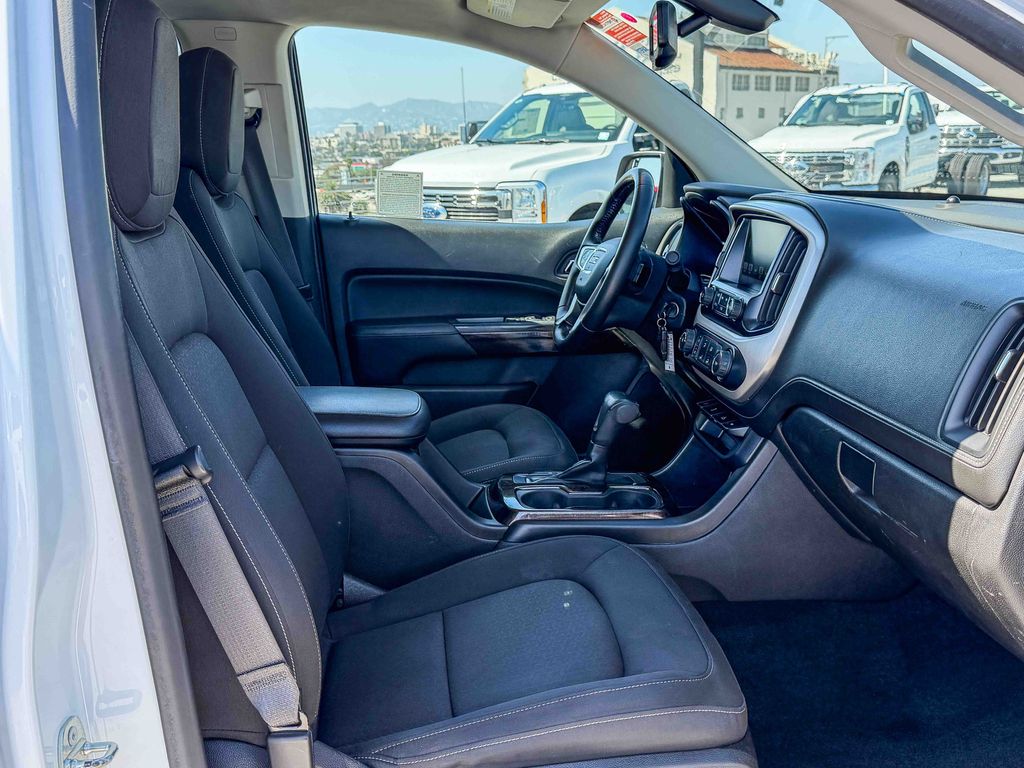 Thumbnail: 2016 GMC Canyon - 9