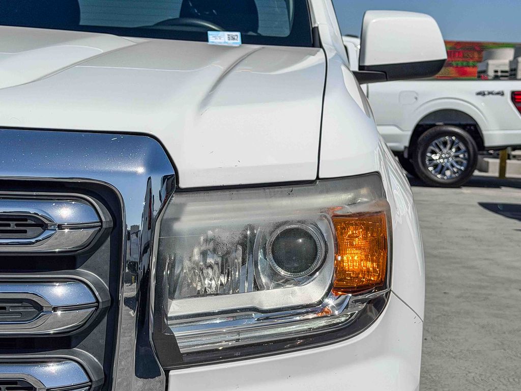 Thumbnail: 2016 GMC Canyon - 17