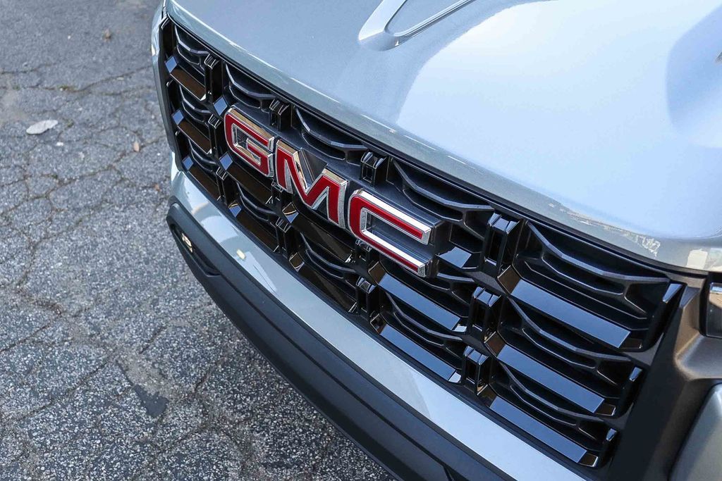 Thumbnail: 2025 GMC Canyon - 6