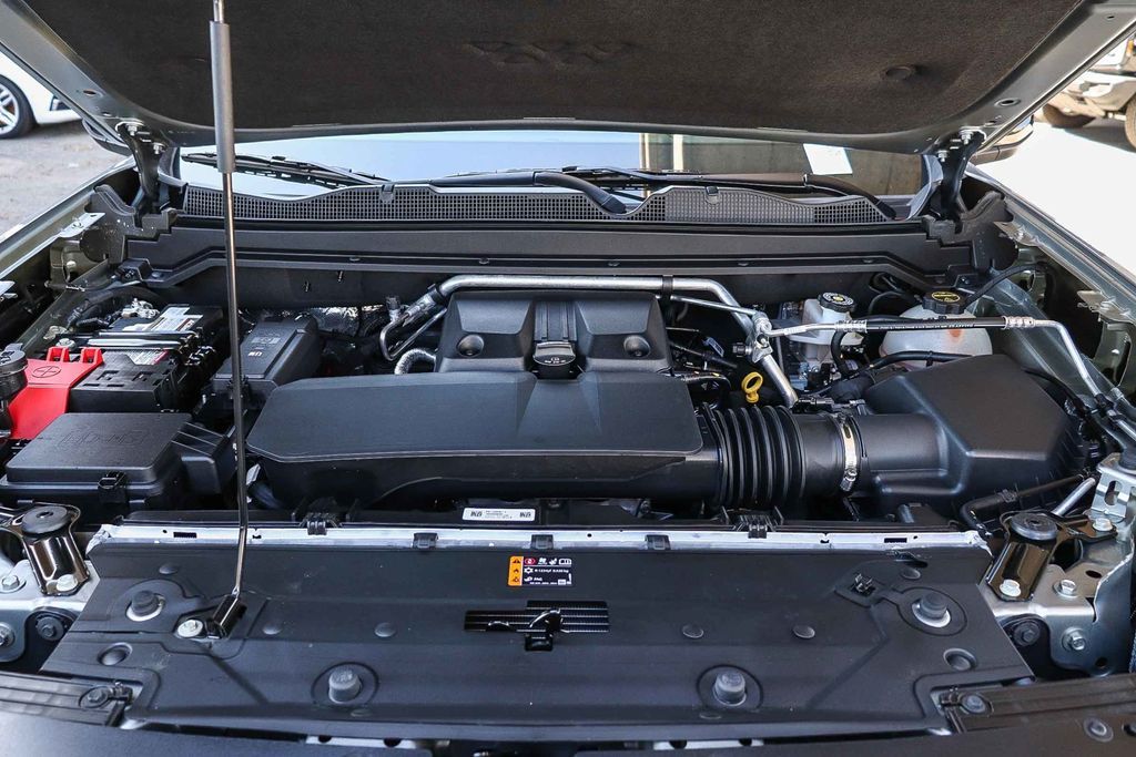Thumbnail: 2025 GMC Canyon - 8