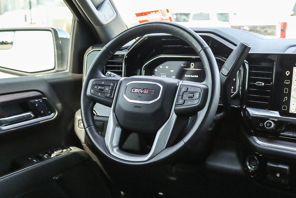 Thumbnail: 2025 GMC Sierra 1500 - 9
