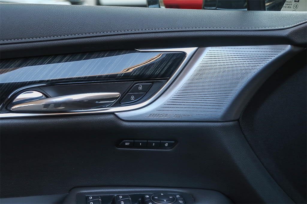 Thumbnail: 2022 Cadillac XT6 - 29