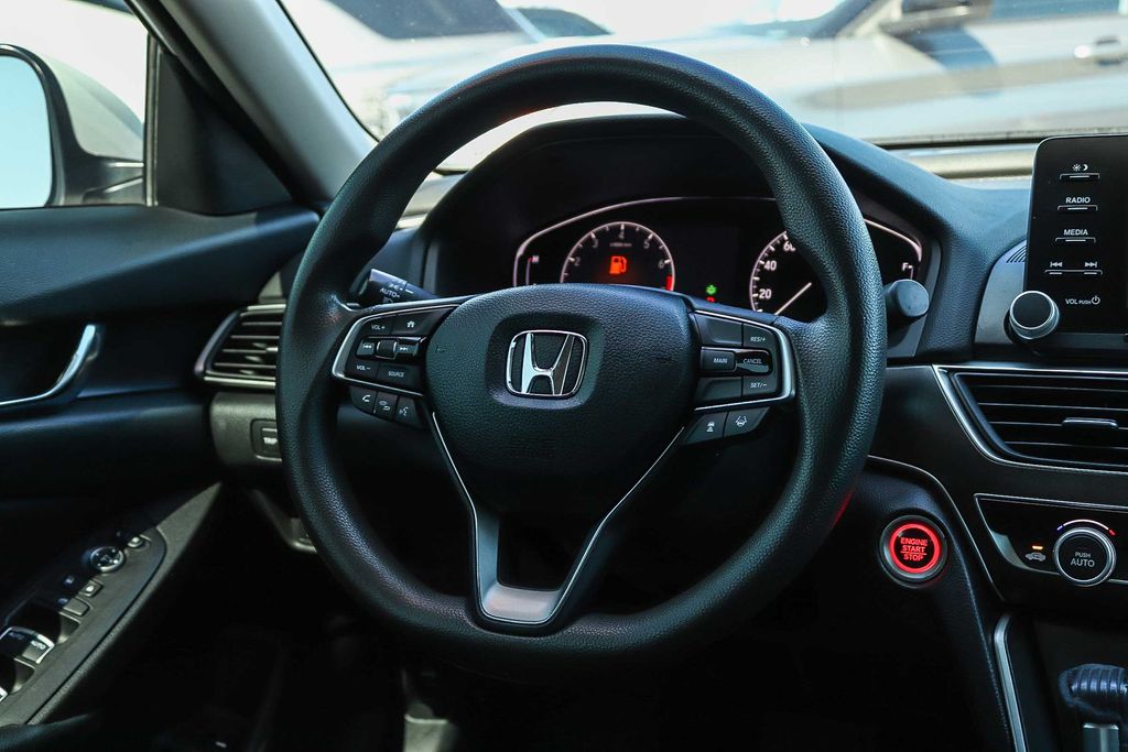 Thumbnail: 2018 Honda Accord - 9