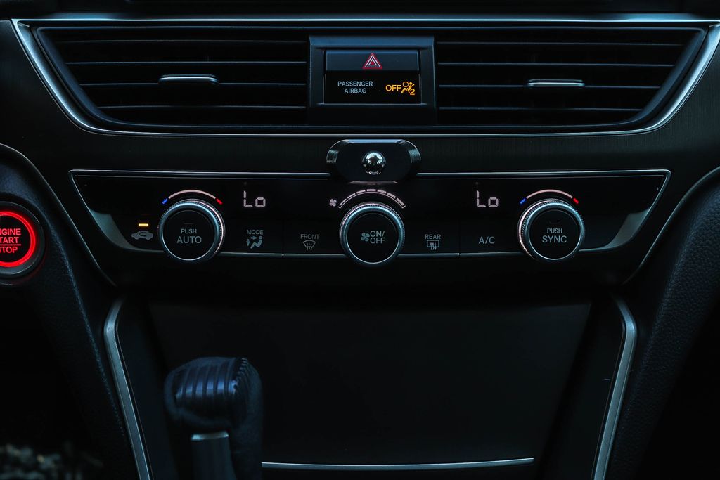 Thumbnail: 2018 Honda Accord - 22