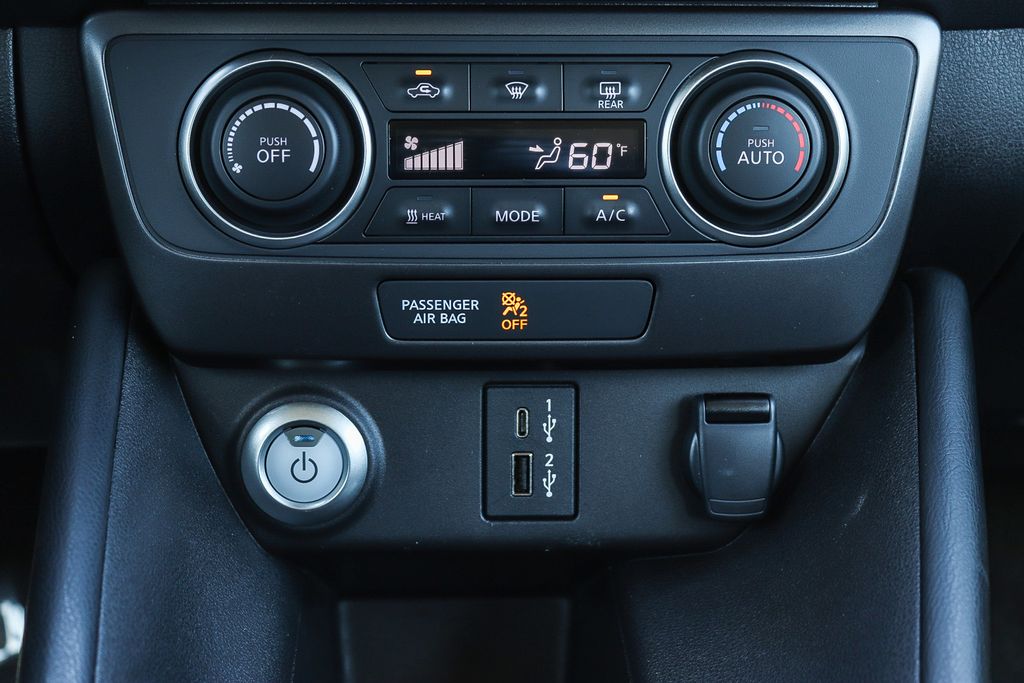 Thumbnail: 2025 Nissan Leaf - 21