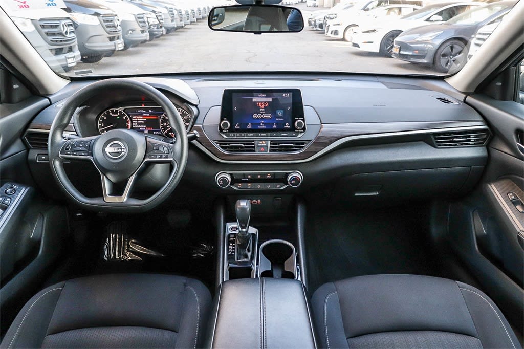 Thumbnail: 2024 Nissan Altima - 2