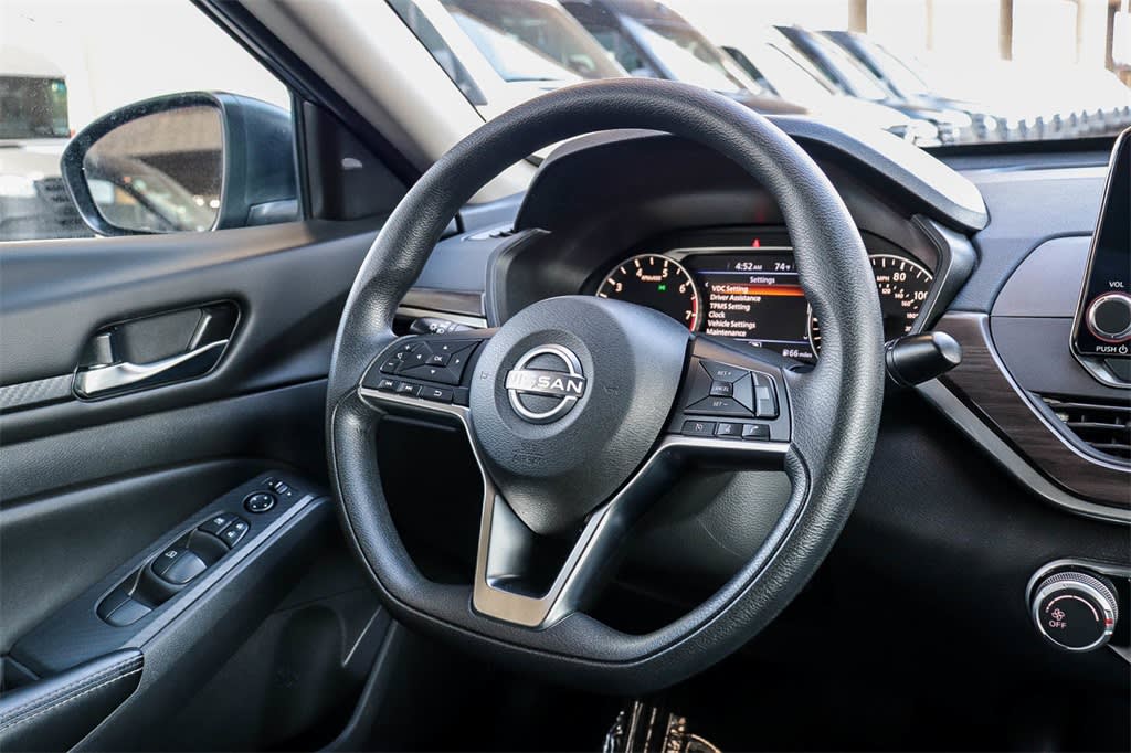 Thumbnail: 2024 Nissan Altima - 12