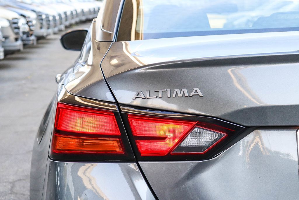 Thumbnail: 2024 Nissan Altima - 24