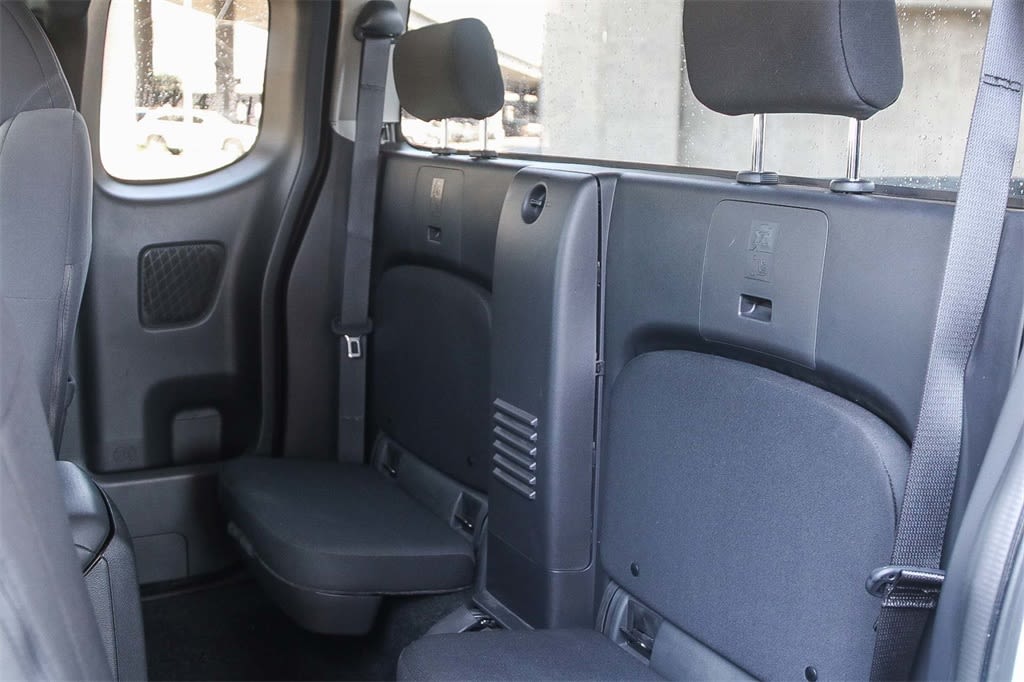 Thumbnail: 2023 Nissan Frontier - 11