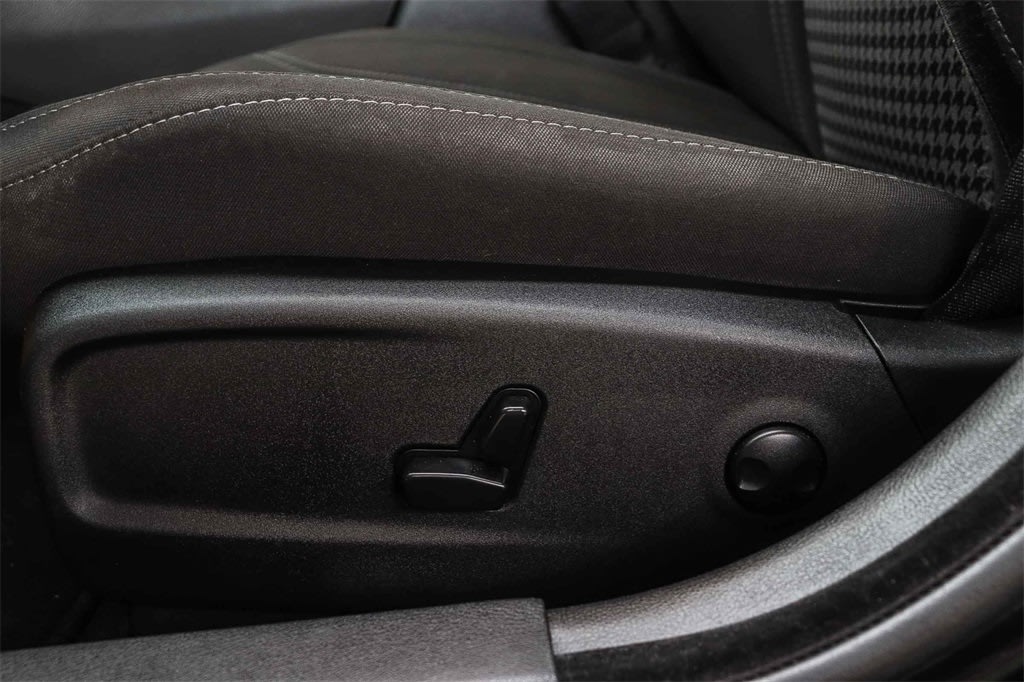 Thumbnail: 2023 Dodge Charger - 24