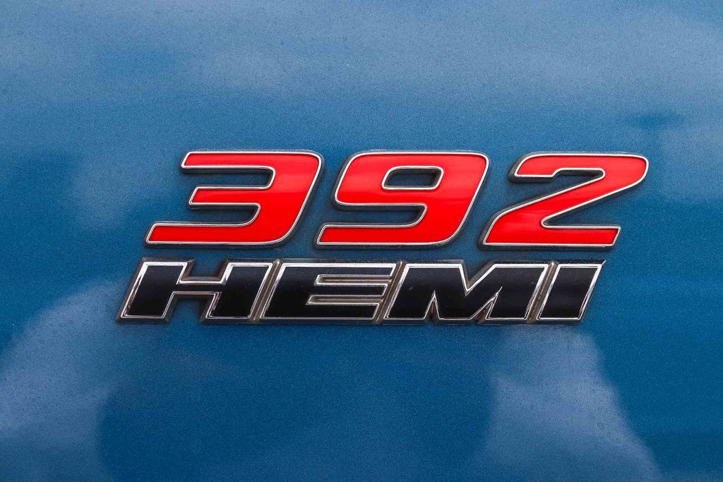 Thumbnail: 2022 Dodge Charger - 31