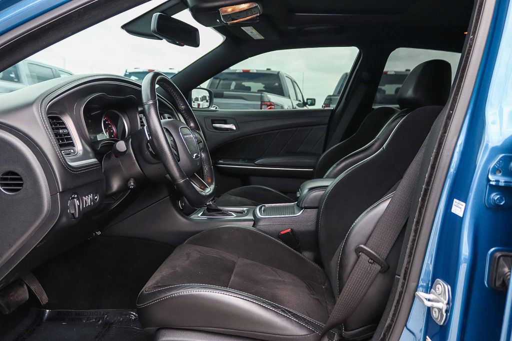 Thumbnail: 2022 Dodge Charger - 11