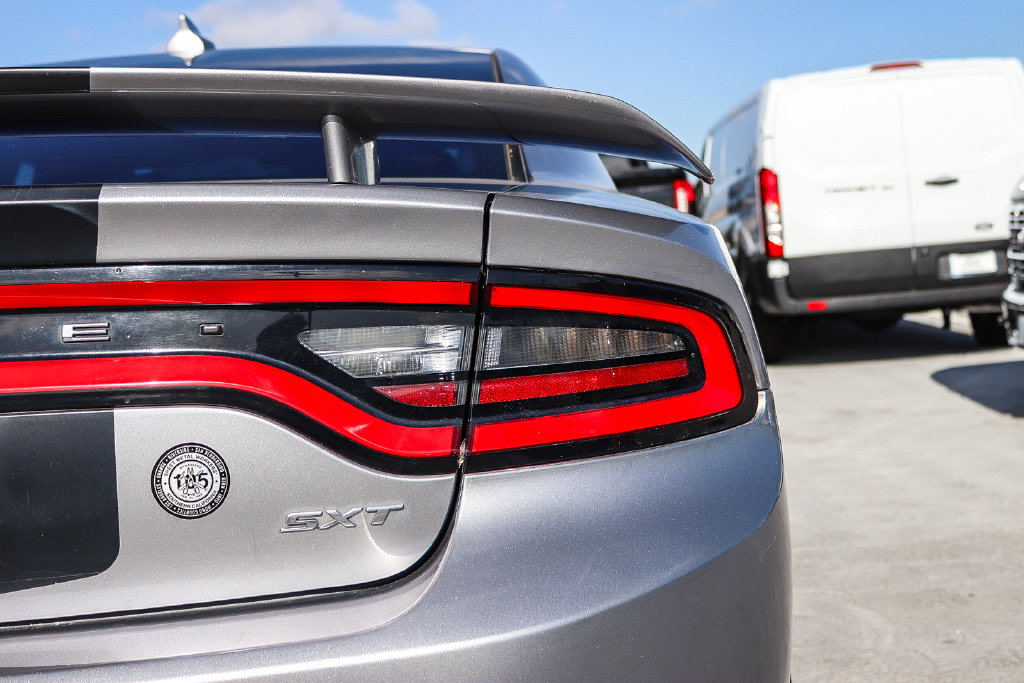 Thumbnail: 2017 Dodge Charger - 18