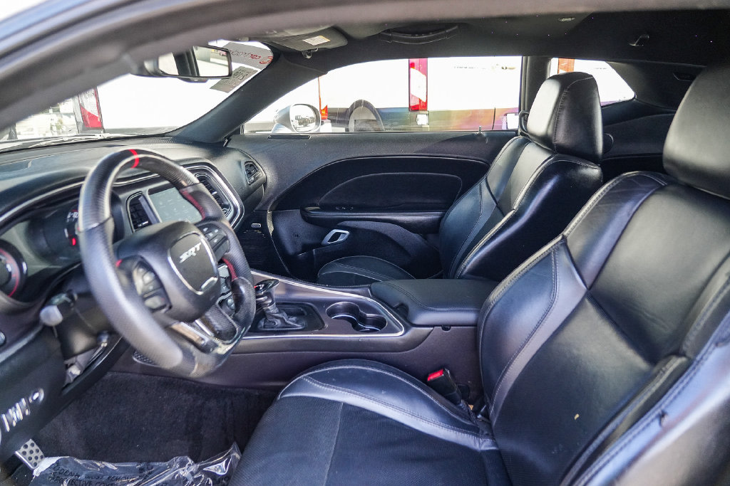 Thumbnail: 2016 Dodge Challenger - 10