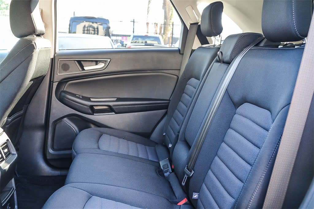 Thumbnail: 2023 Ford Edge - 11