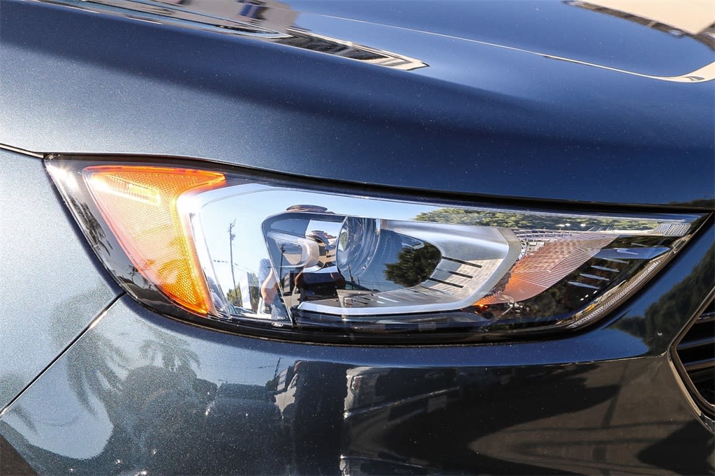 Thumbnail: 2023 Ford Edge - 18