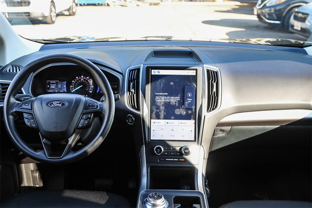 Thumbnail: 2023 Ford Edge - 2