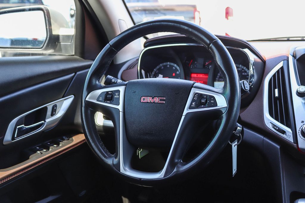 Thumbnail: 2015 GMC Terrain - 8