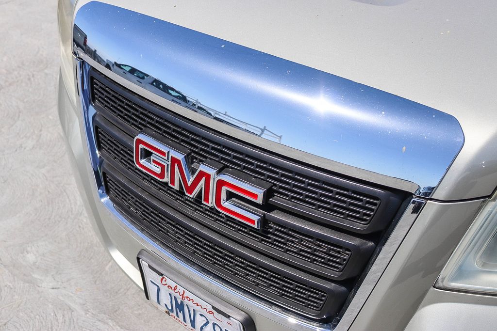 Thumbnail: 2015 GMC Terrain - 6