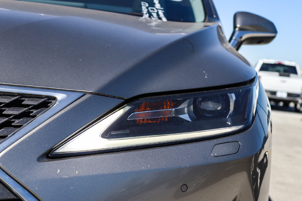 Thumbnail: 2022 Lexus RX - 17