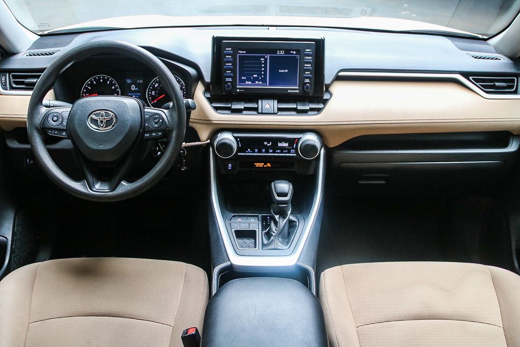 Thumbnail: 2021 Toyota RAV4 - 2