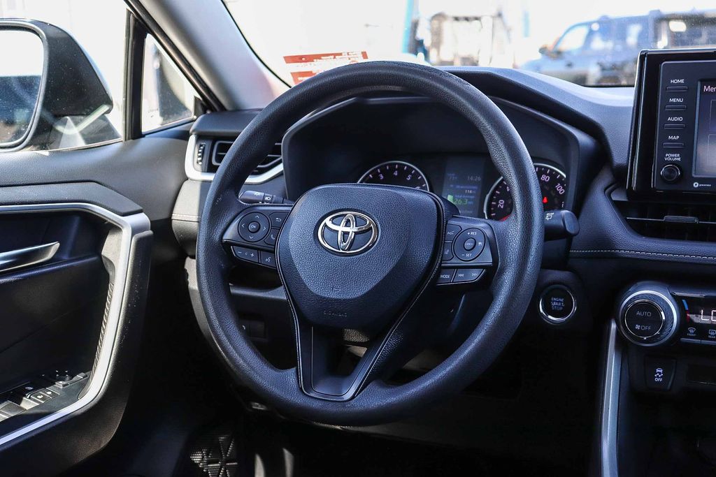 Thumbnail: 2021 Toyota RAV4 - 2