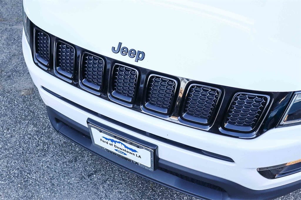 Thumbnail: 2018 Jeep Compass - 21