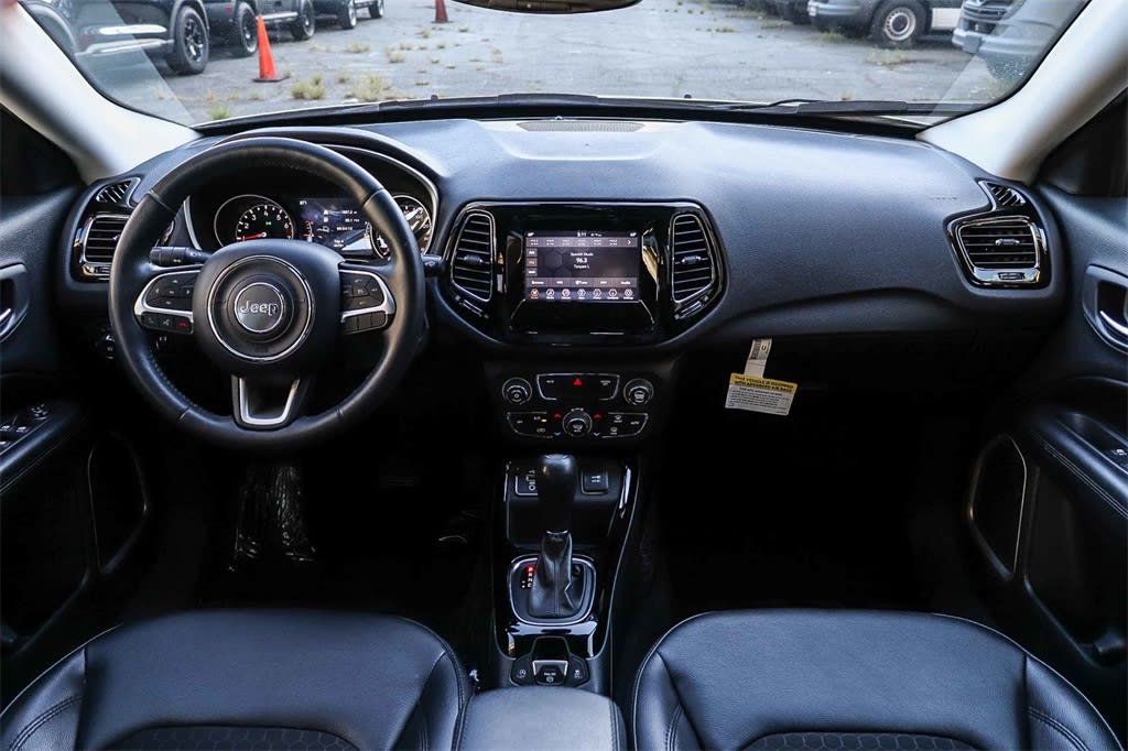 Thumbnail: 2018 Jeep Compass - 2