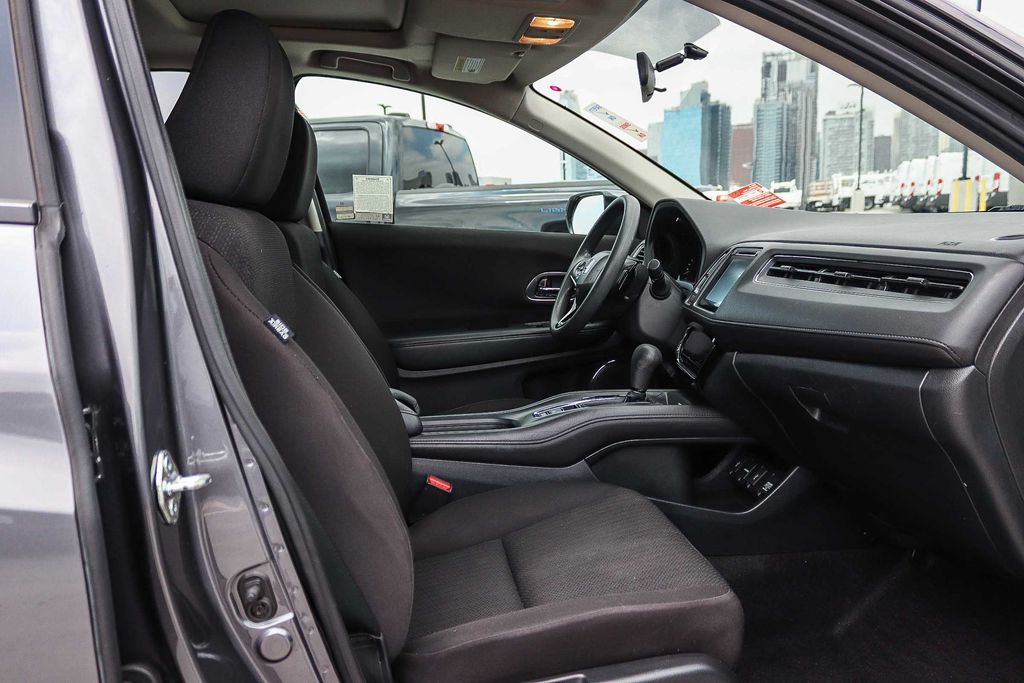 Thumbnail: 2018 Honda HR-V - 10