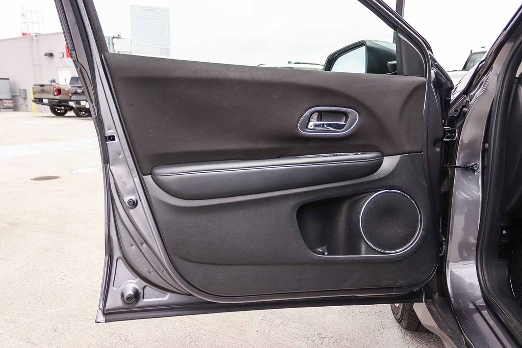 Thumbnail: 2018 Honda HR-V - 24