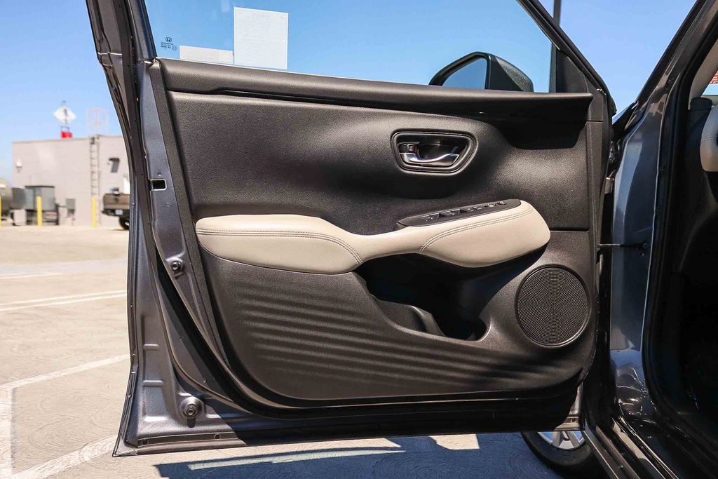Thumbnail: 2023 Honda HR-V - 25