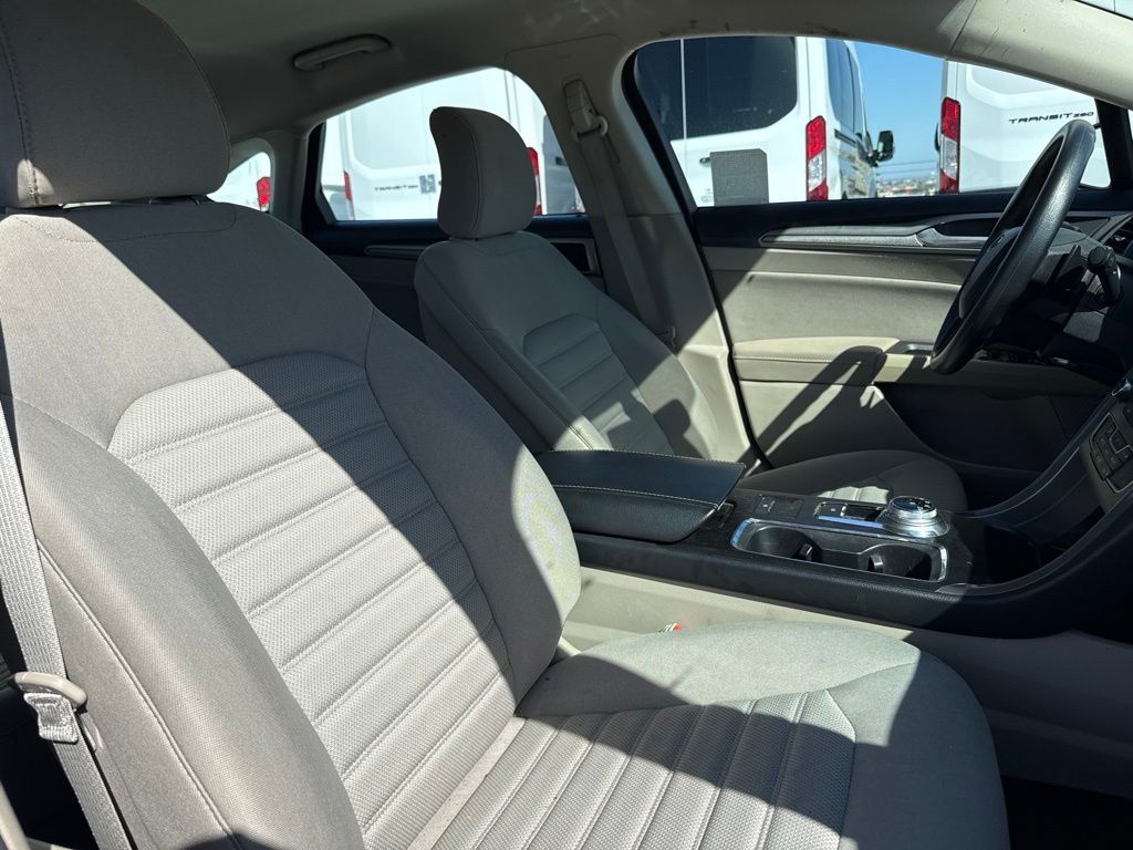 Thumbnail: 2019 Ford Fusion - 9