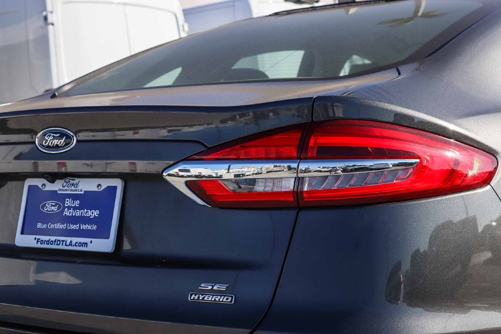 Thumbnail: 2020 Ford Fusion - 16