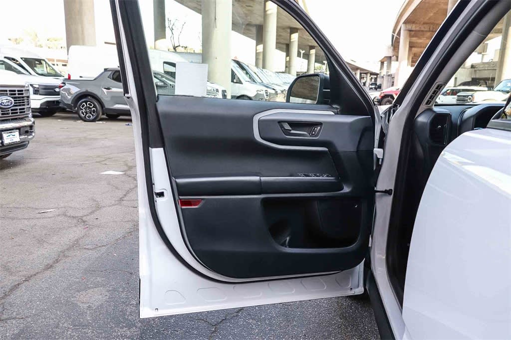 Thumbnail: 2022 Ford Bronco Sport - 27