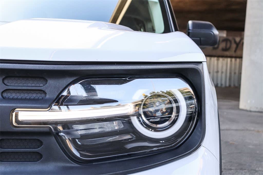 Thumbnail: 2022 Ford Bronco Sport - 6