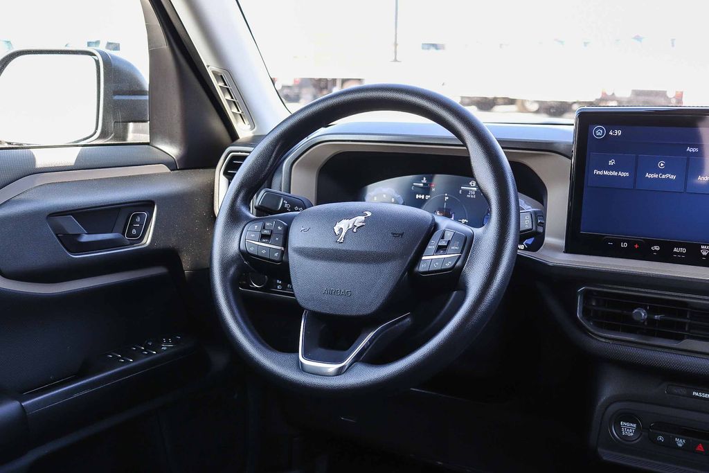 Thumbnail: 2025 Ford Bronco Sport - 9