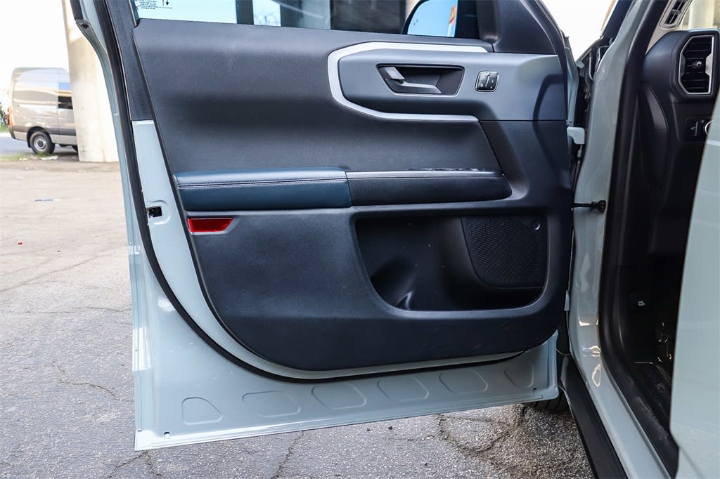 Thumbnail: 2023 Ford Bronco Sport - 25