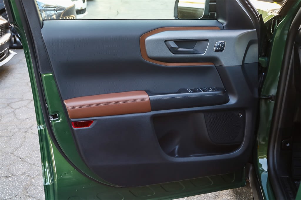 2025 Ford Bronco Sport Outer Banks 23