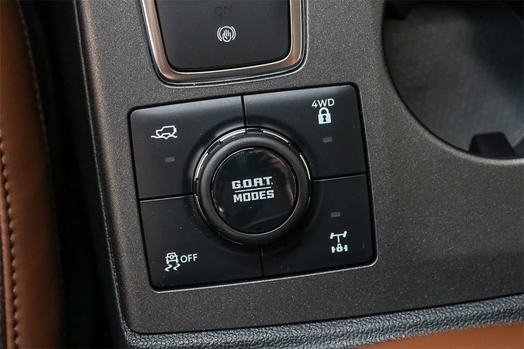 Thumbnail: 2025 Ford Bronco Sport - 24