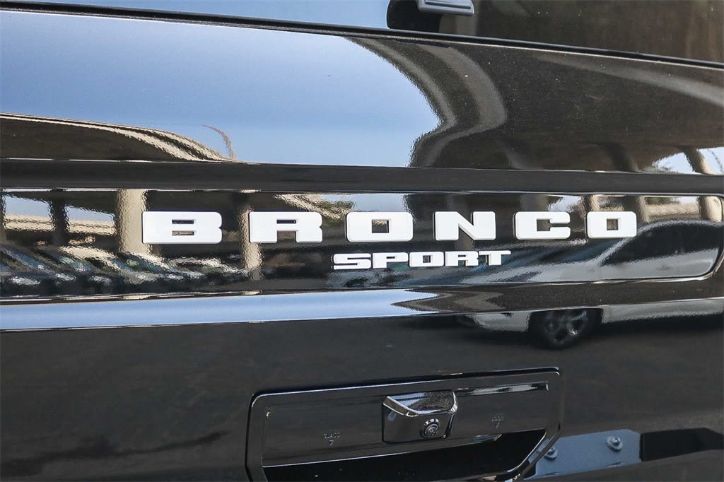 Thumbnail: 2025 Ford Bronco Sport - 6