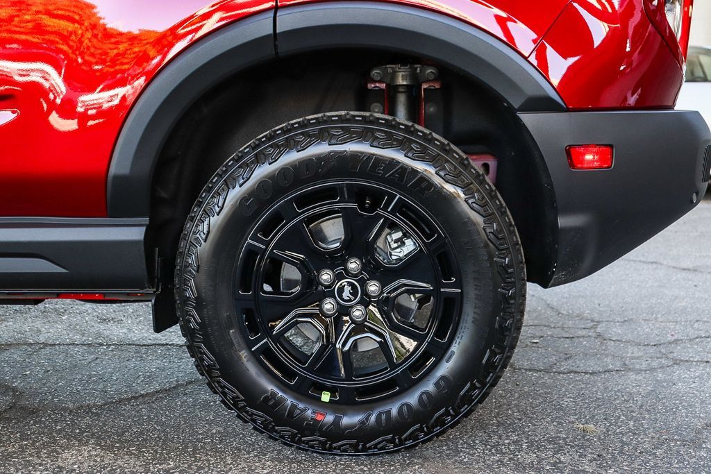 Thumbnail: 2025 Ford Bronco Sport - 5