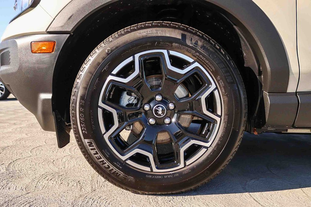 Thumbnail: 2025 Ford Bronco Sport - 21