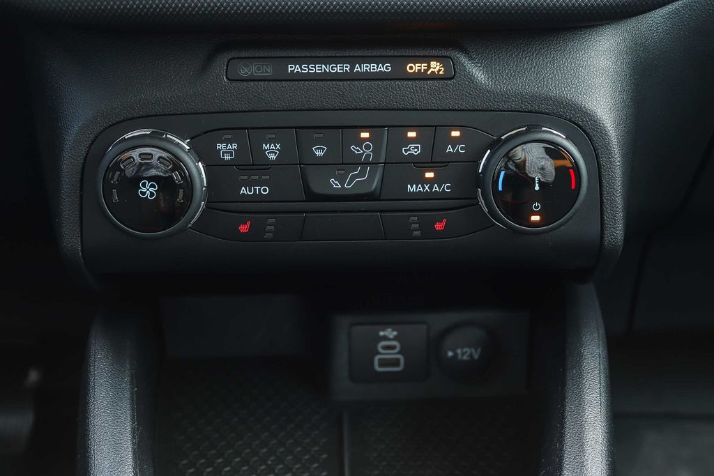 Thumbnail: 2023 Ford Bronco Sport - 22