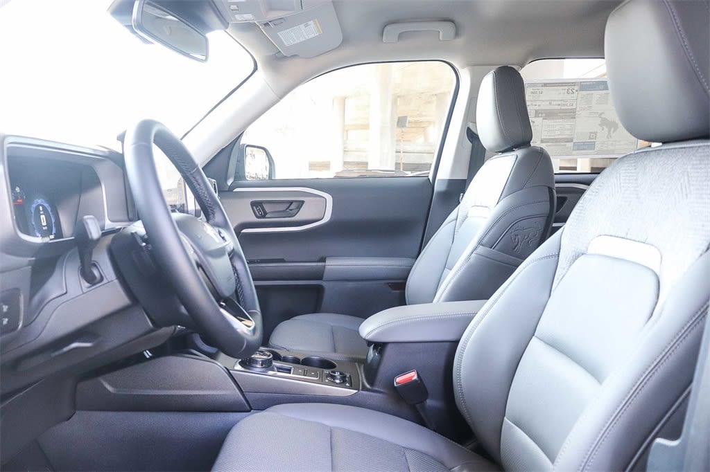 Thumbnail: 2025 Ford Bronco Sport - 10