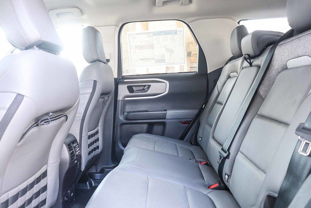 Thumbnail: 2025 Ford Bronco Sport - 11