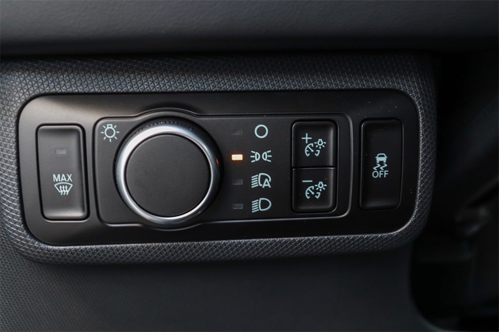 Thumbnail: 2025 Ford Mustang Mach-E - 24