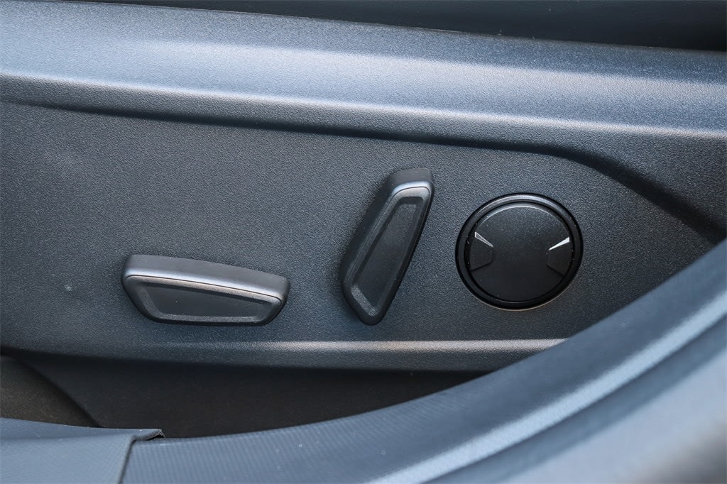 Thumbnail: 2025 Ford Mustang Mach-E - 22